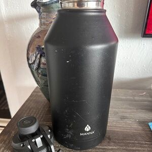 Pr Manna Canisters Blue and Black